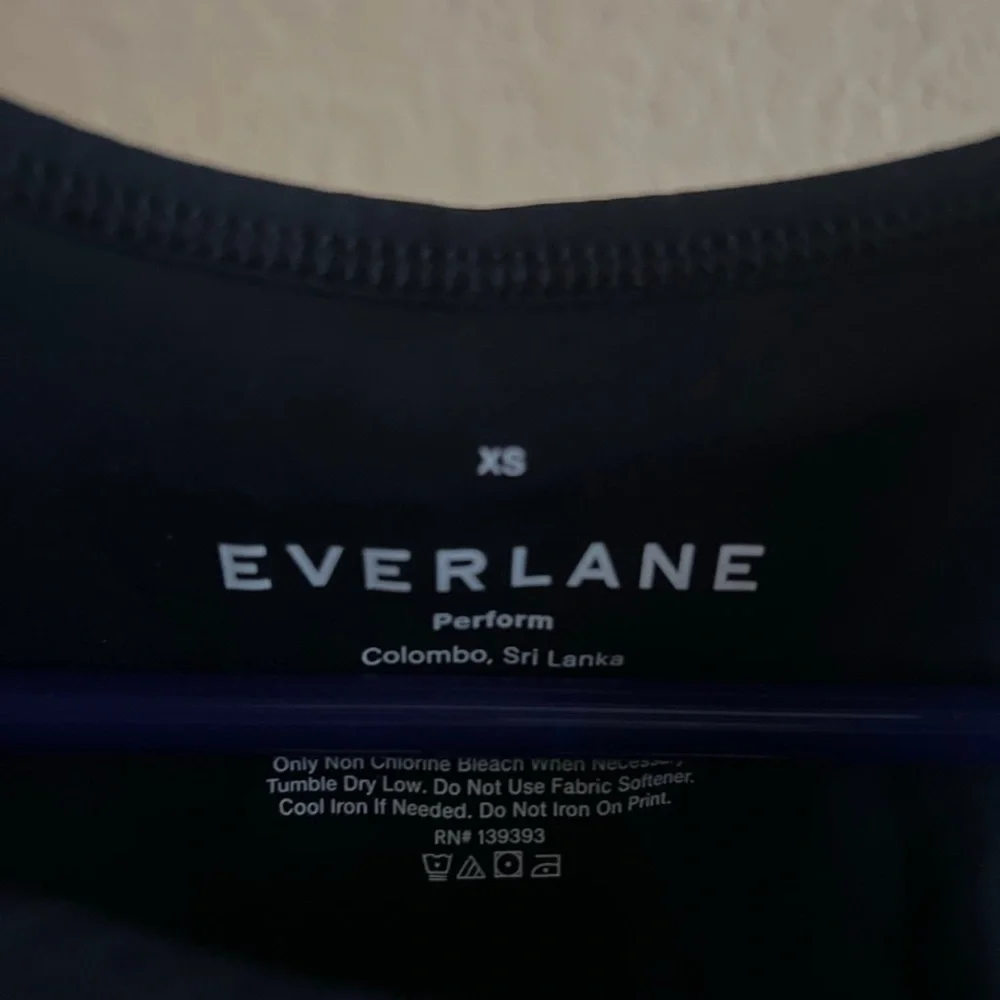 Everlane Black Tank Top Essential set of 2 - Picture 3 of 3